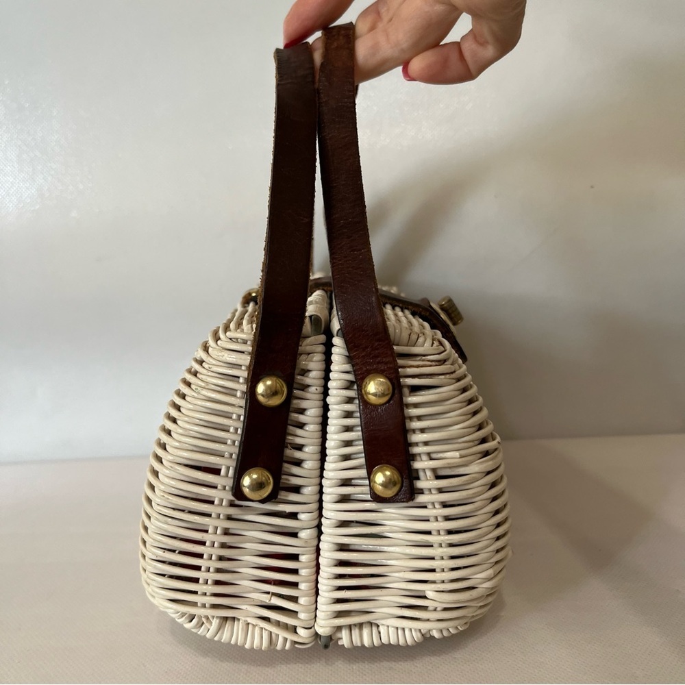Vintage Mini White Wicker Bag - Picture 4 of 10